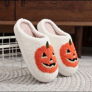 Pumpkin Slippers 🎃